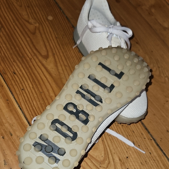 NOBULL White Athletic Shoes - Picture 4 of 8